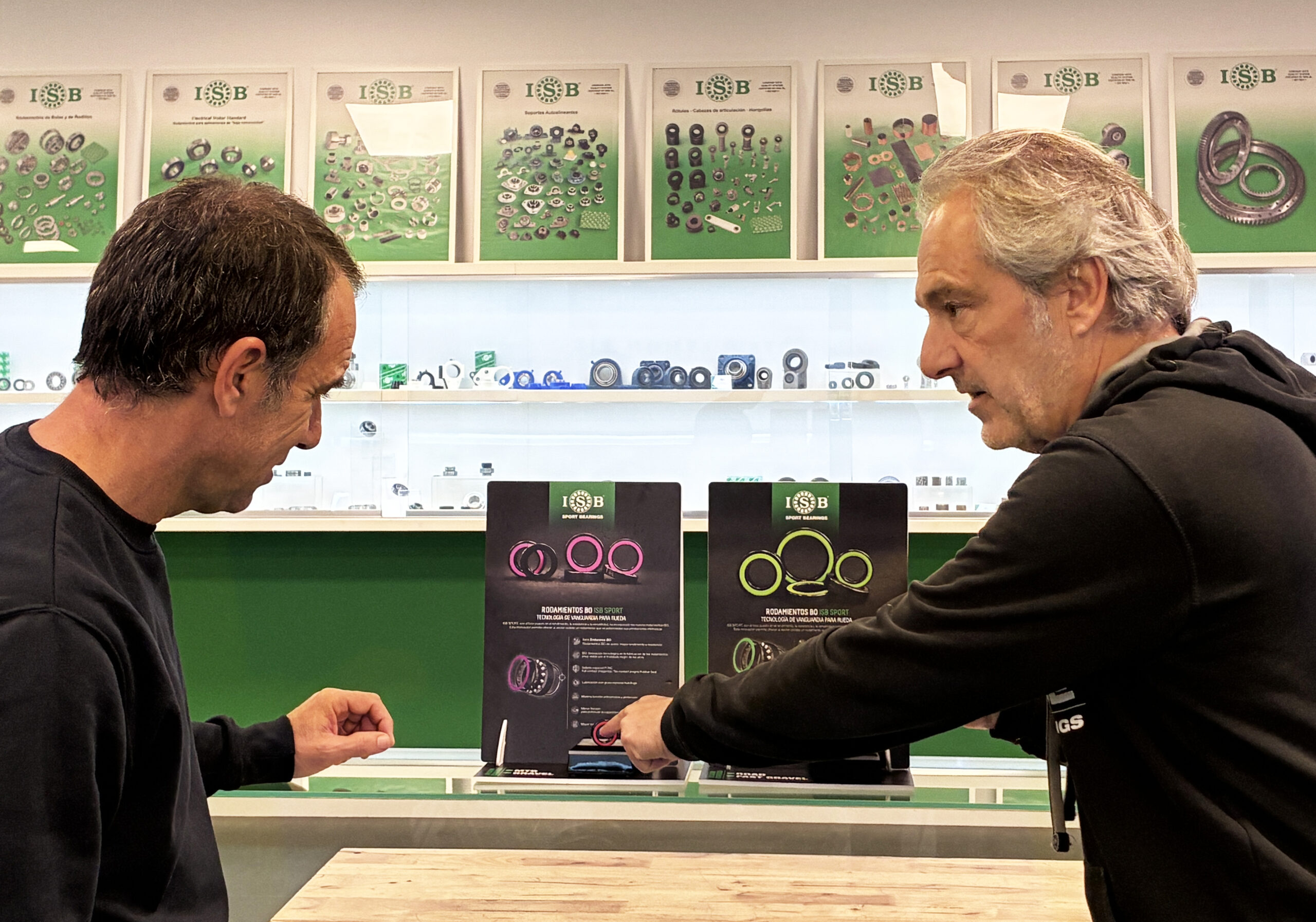 Firma acuerdo Ocisport y ISB Sport