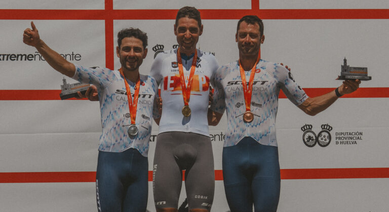 Doble Podio SCOTT CALA BANDIDA