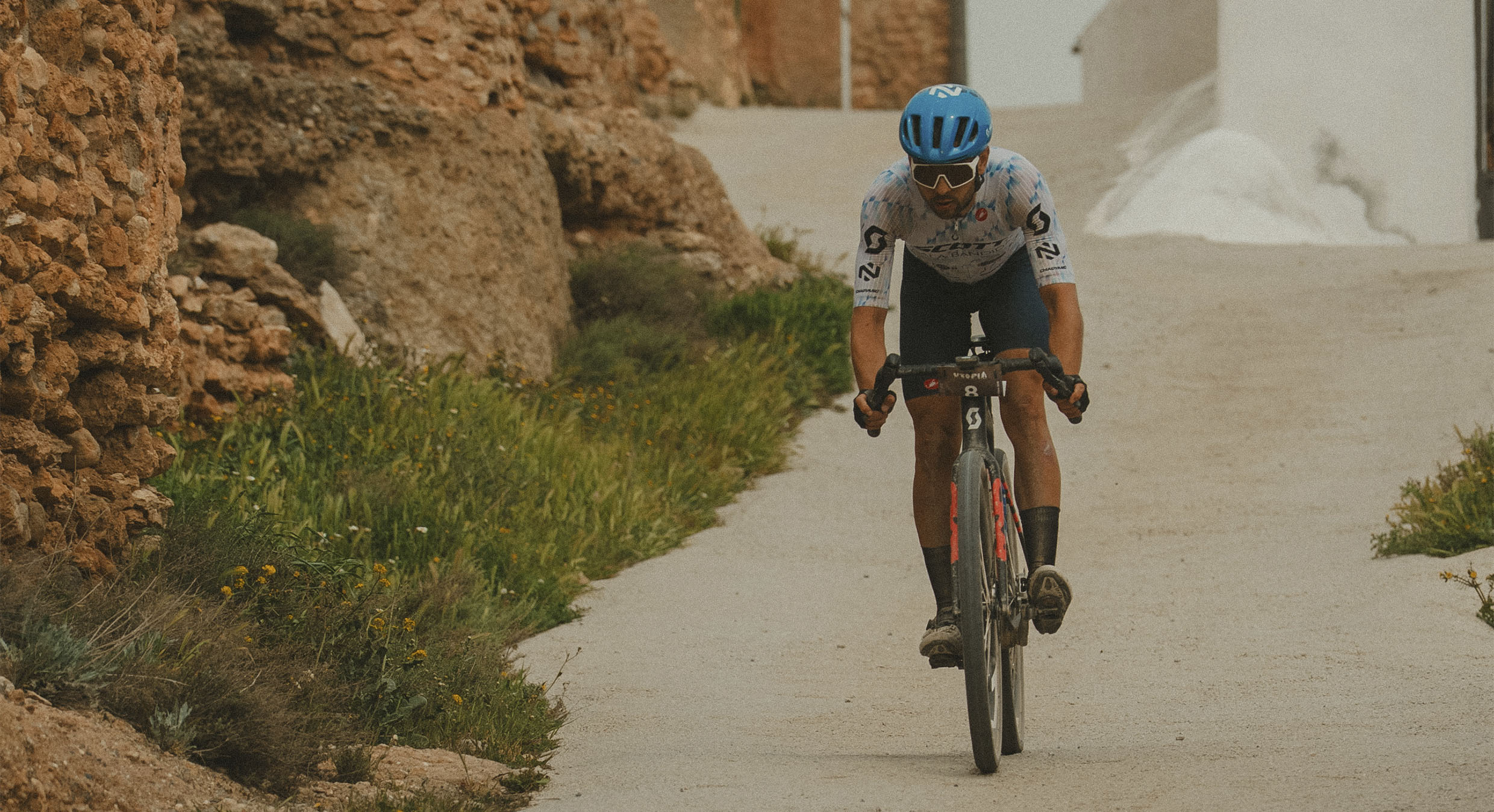 SCOTT CALA BANDIDA DEBUT UTOPIA GRAVEL