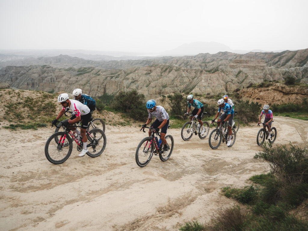 SCOTT CALA BANDIDA DEBUTA UTOPIA GRAVEL